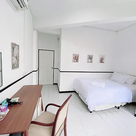 Go Inn Mrt Hua Lamphong Yaowarat Bangkok Exterior photo